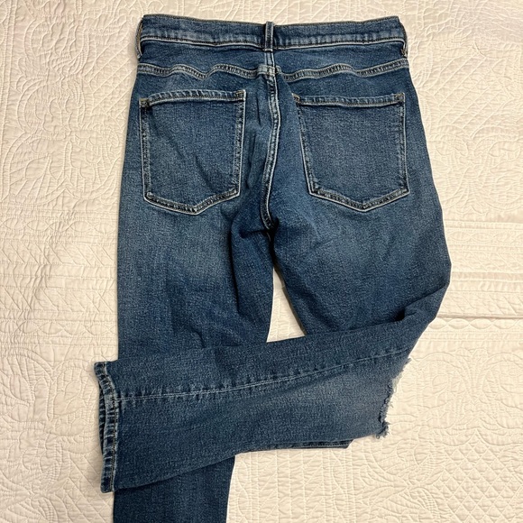Banana Republic distressed jeans - Picture 3 of 3